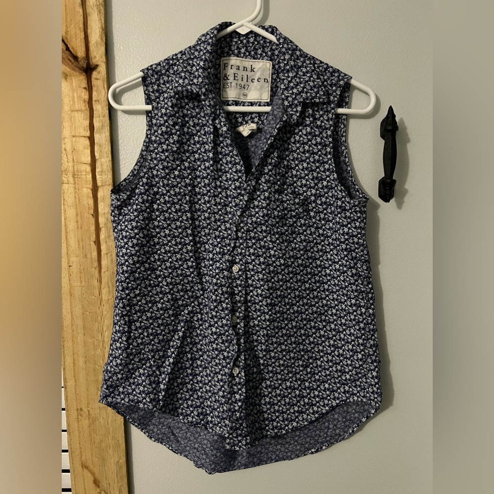 Frank and Eileen Fiona Sleeveless Tee